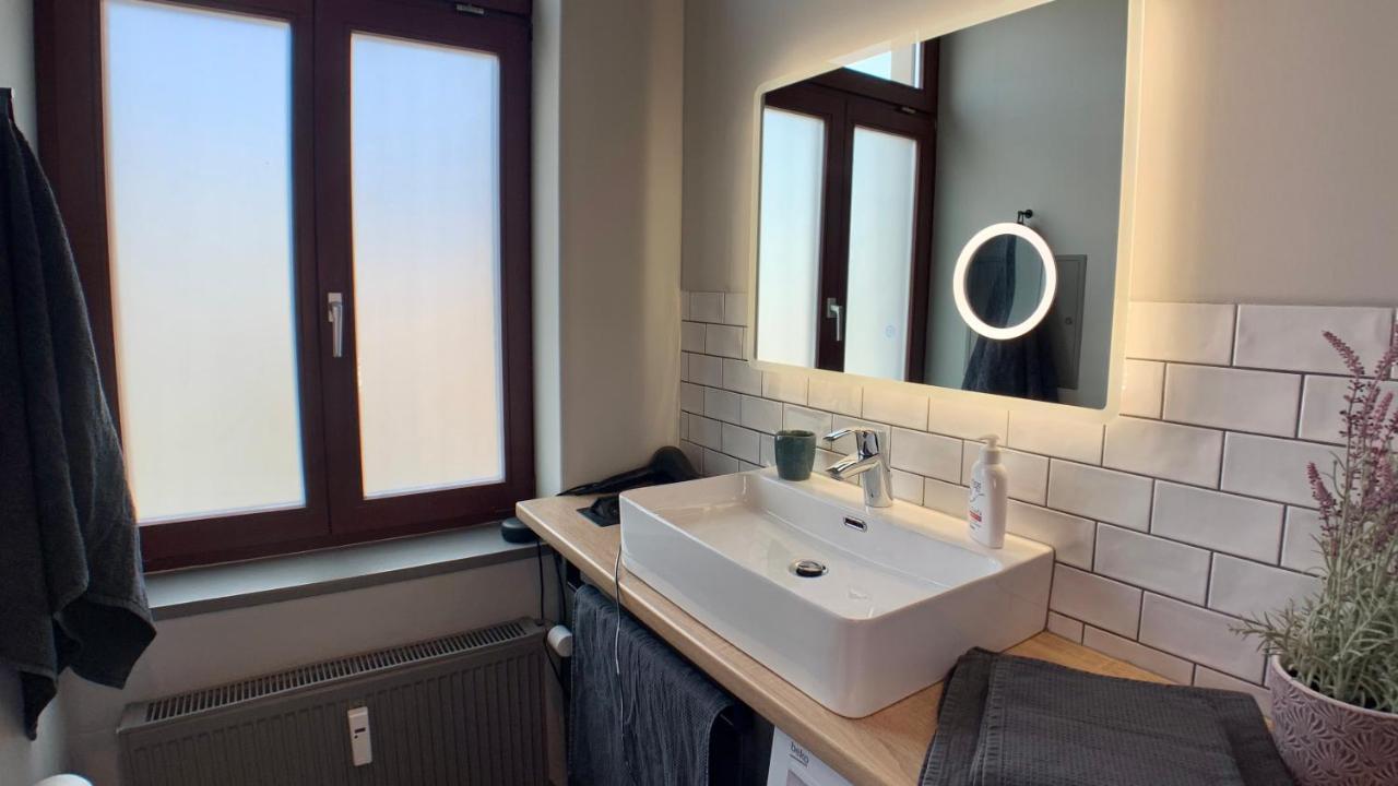 Cosy And Modern In Vibrant West Leipzig Apartman Kültér fotó